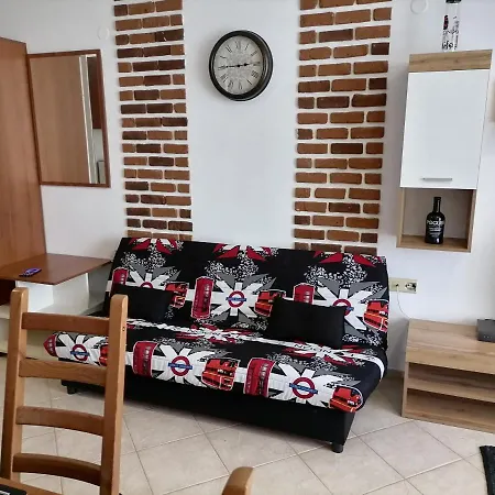 Apartment Аполон 2 *